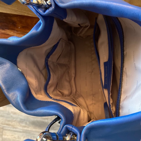 MK purse with matching wallet and card holder - Picture 3 of 4